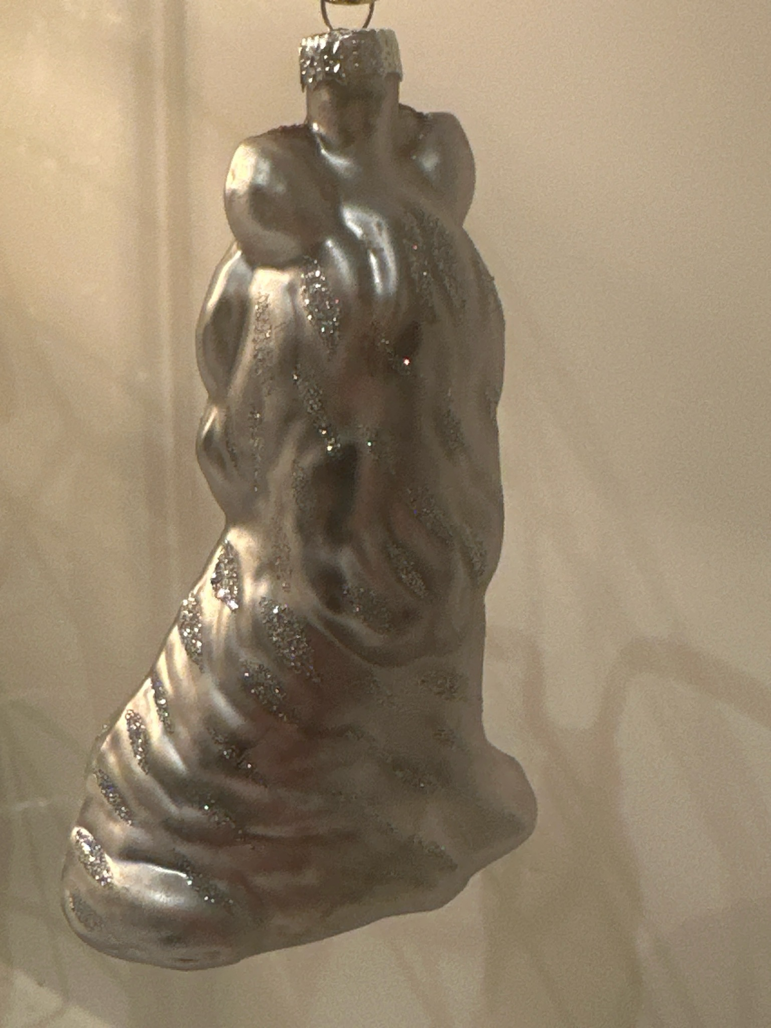 Terrier met strik / 11 cm