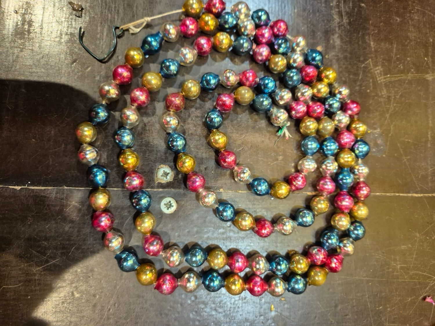 Glas ketting gekleurd (1) / 160 cm , 1 cm glas