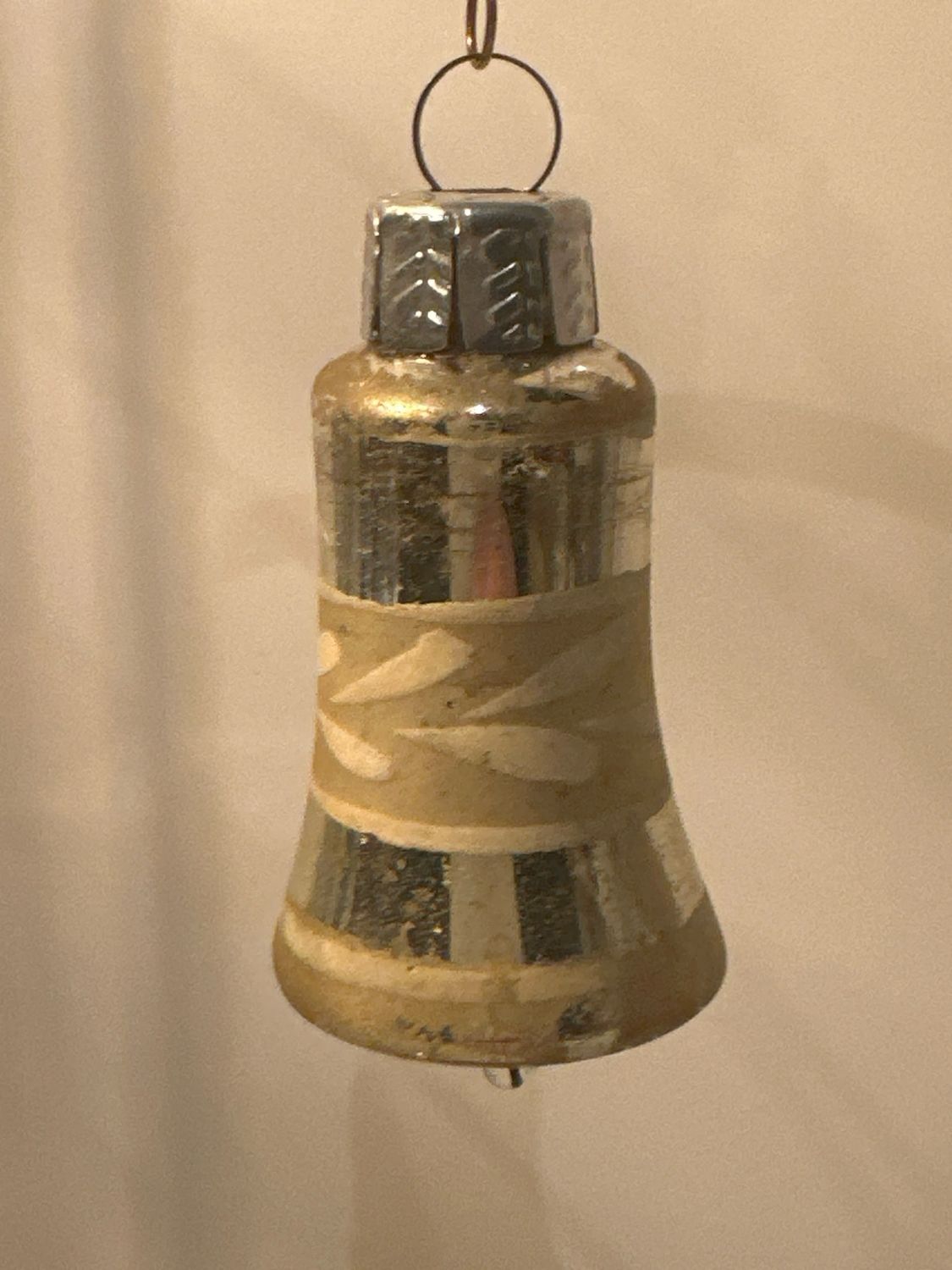 Klokje goud, zilver / jr 50 / 6 cm