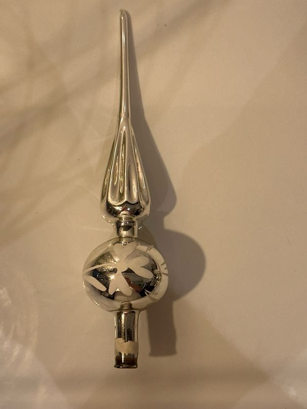 Piek gedraaid met bloem / jr 30 /  21 cm
