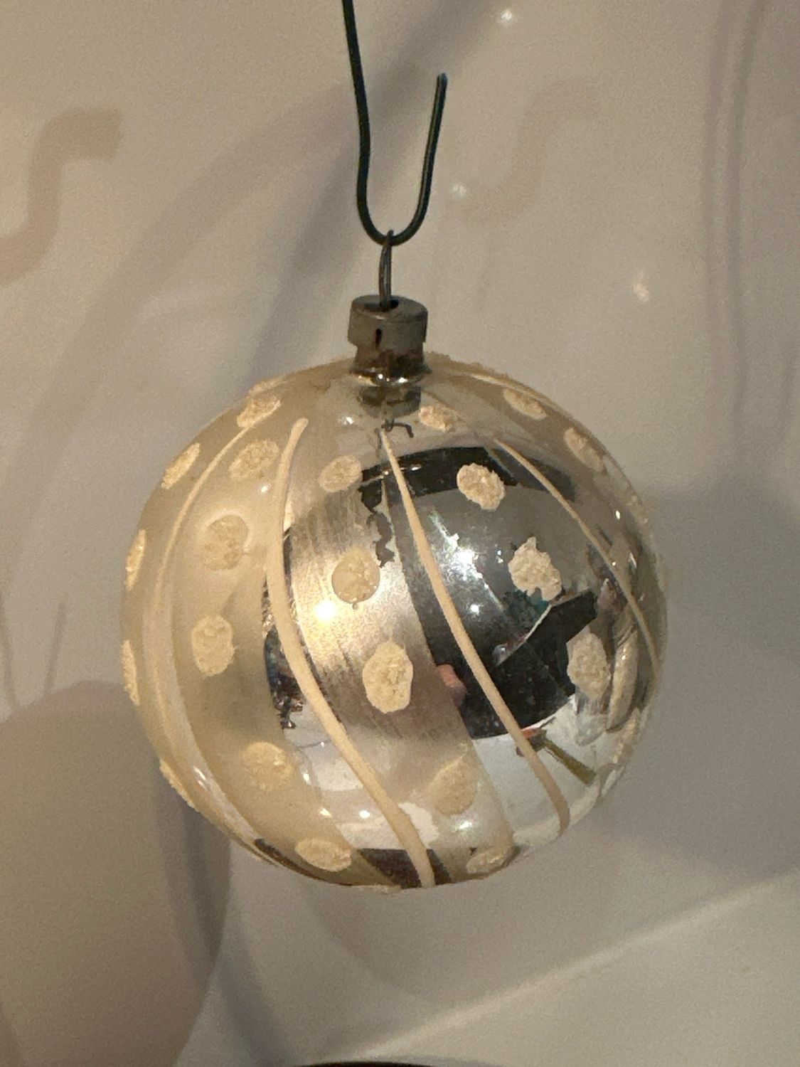 Bal gesuikerde stippen / jr 40 / 8 cm
