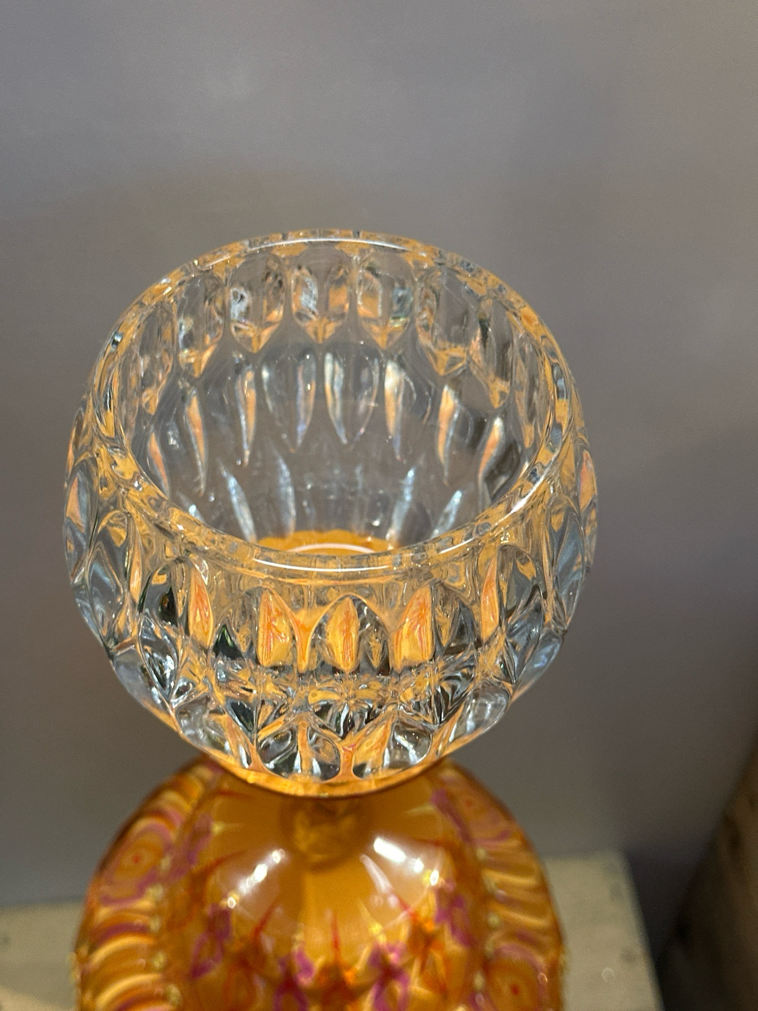 Kristallen kandelaar oranje / 42.5 cm hoog