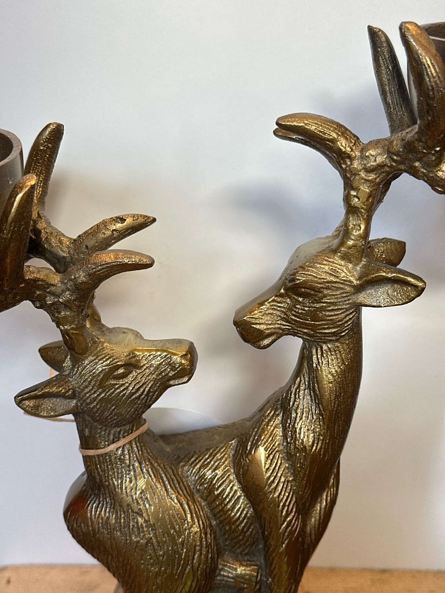 Herten kandelaar bronze / 33 cm hoog