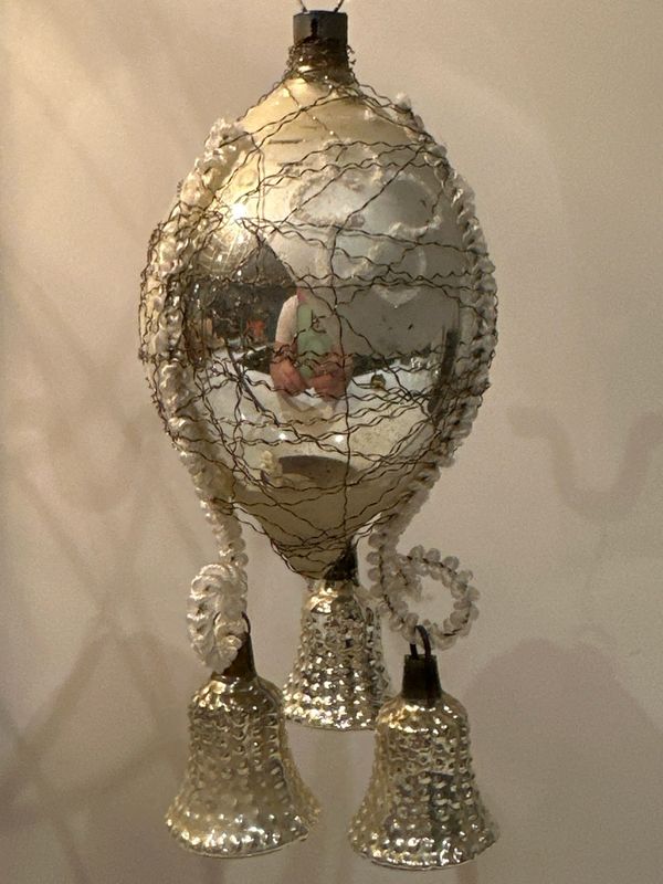 Kersbal met klokjes / jr 40 / 15,5cm