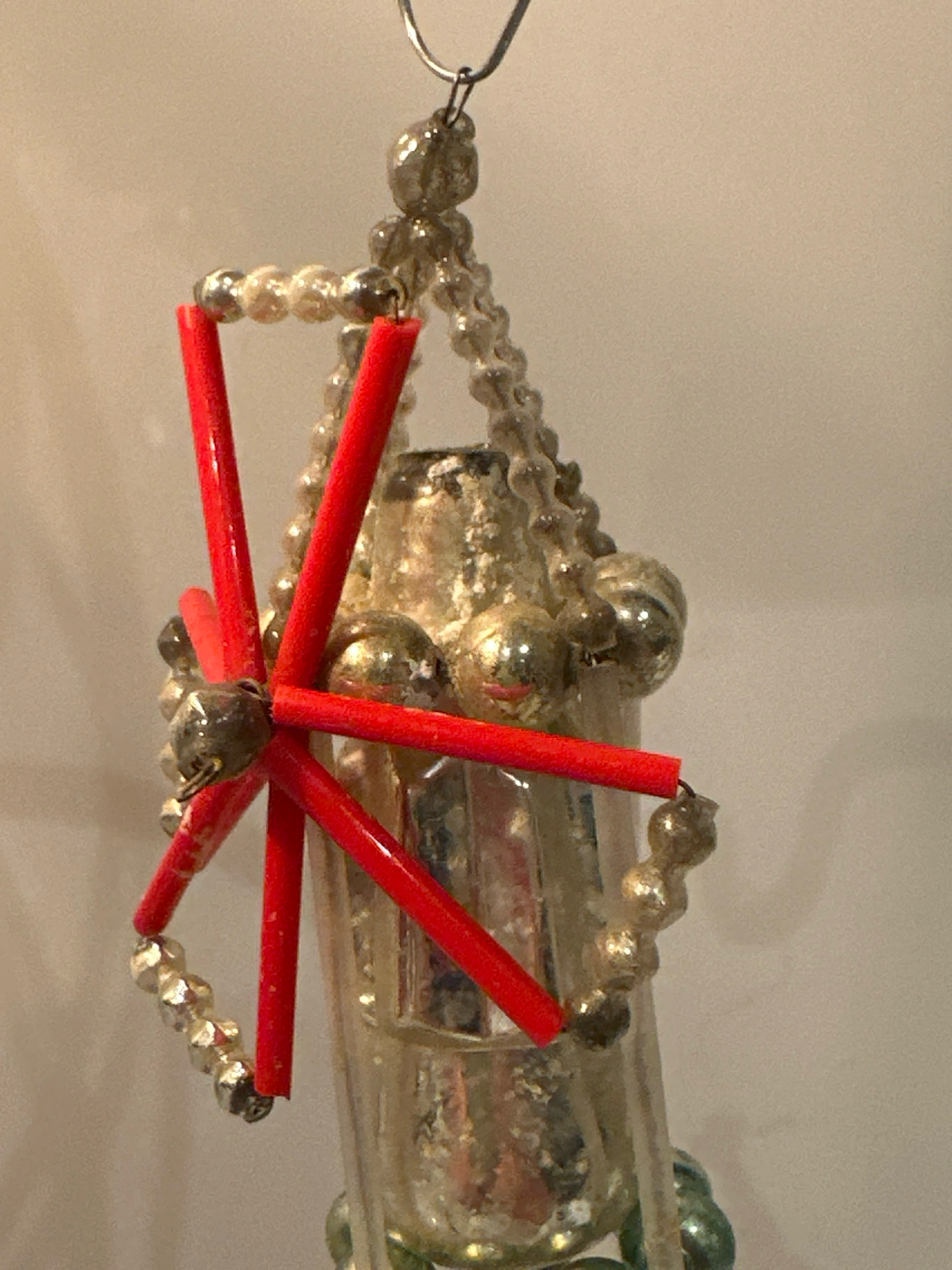 Molen met rode wieken / jr 40 / 8 cm