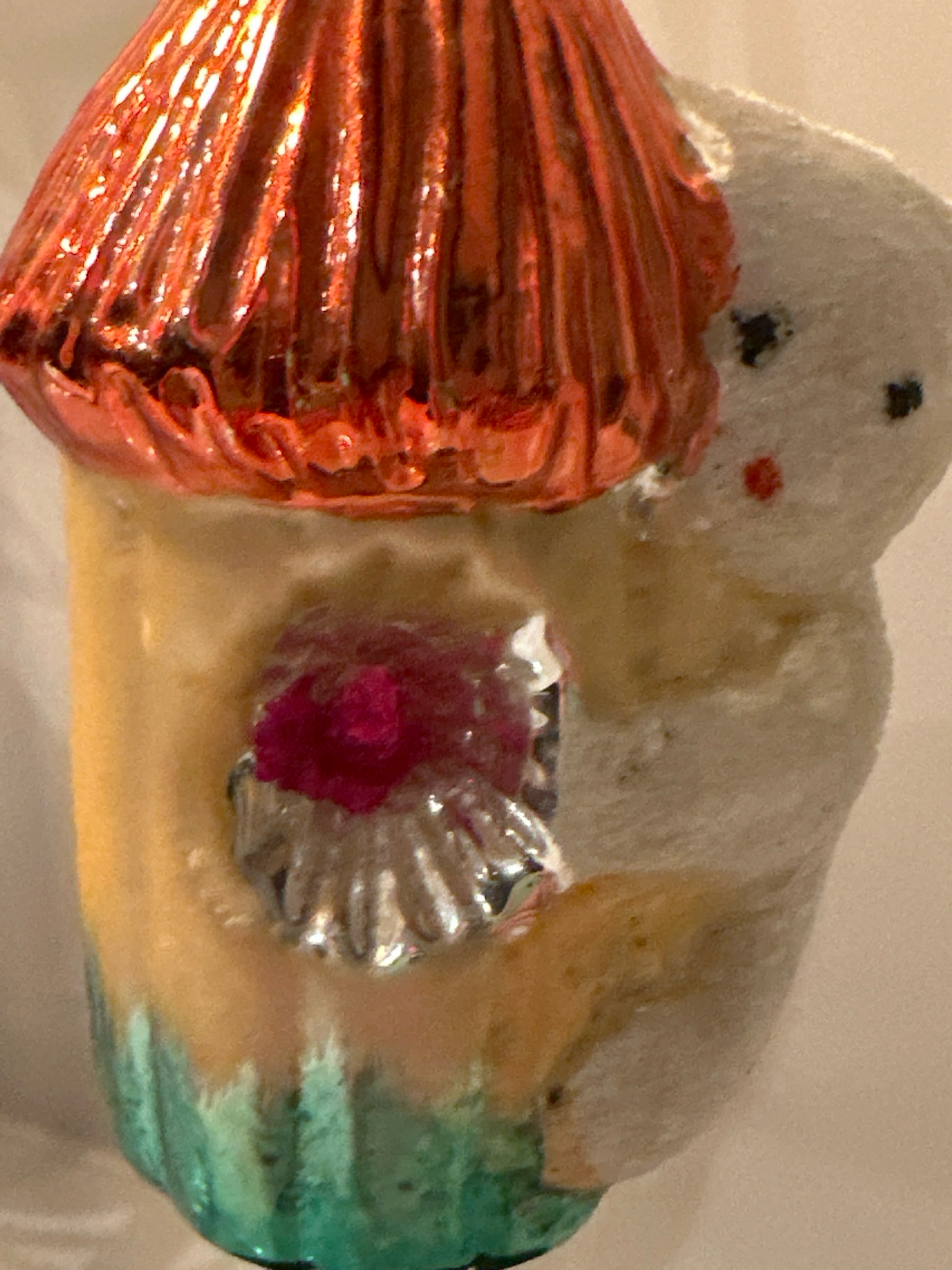 Ijsbeer op huisje / jr 50 / 11 cm