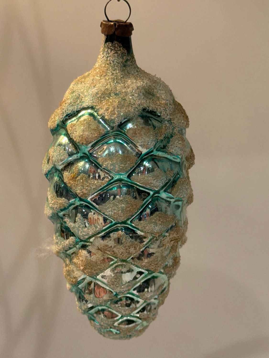 Dennenappel zacht blauw, gesuikerd / jr 50 / 10 cm