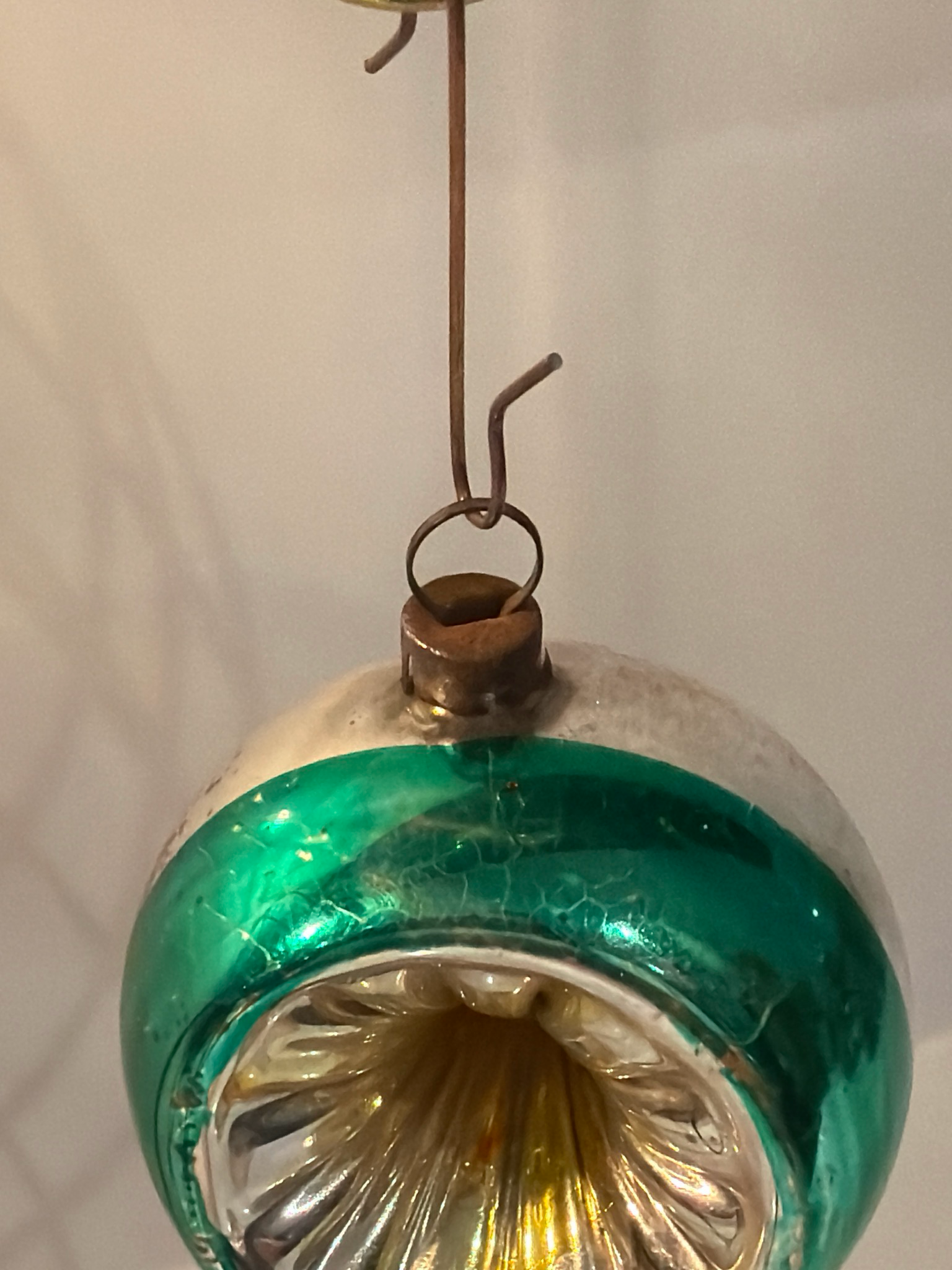 Deukbal groen, rood, geel / jr 50 / 5 cm