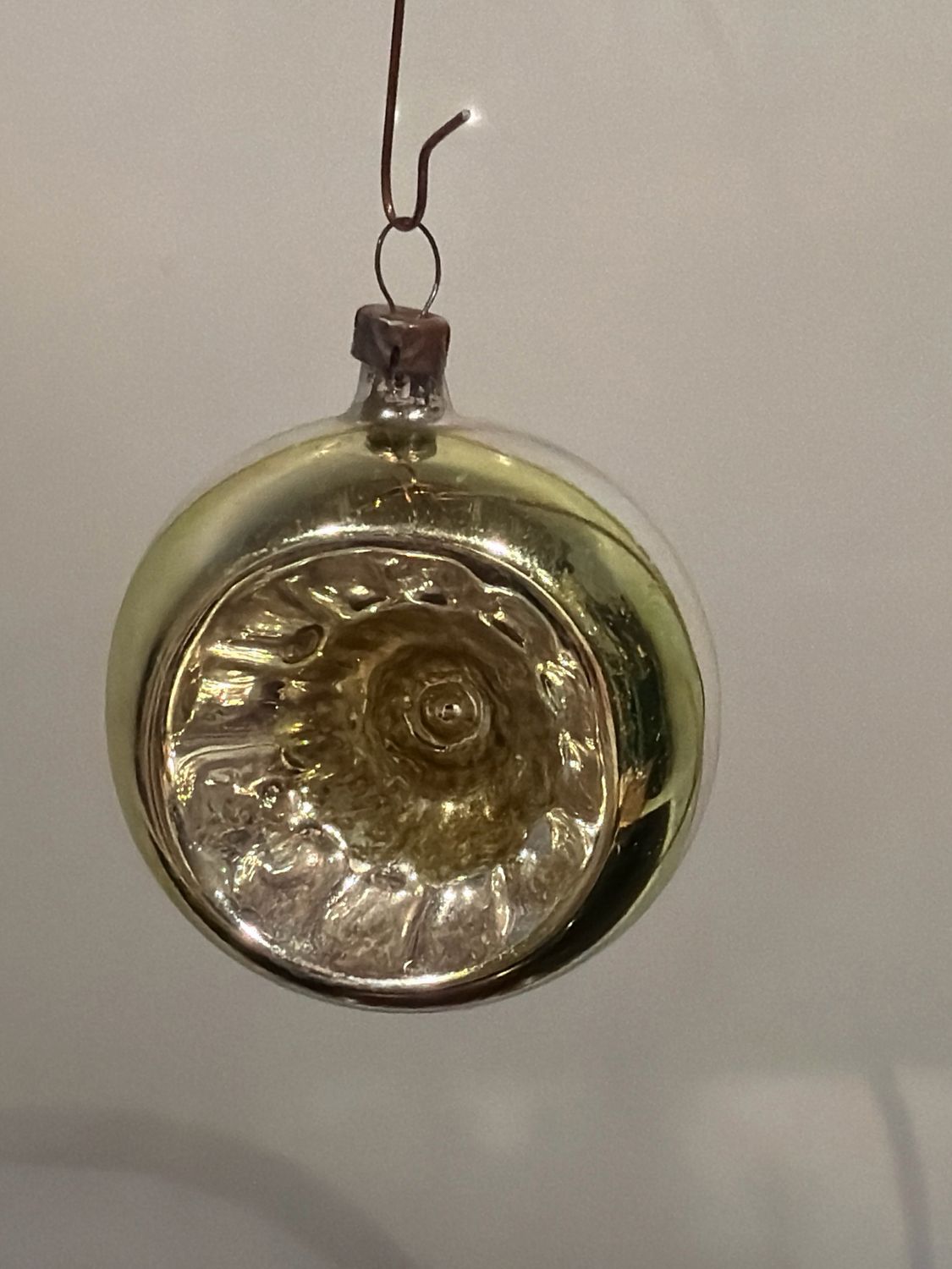 Zilveren deuk bal, gouden rand / jr 50