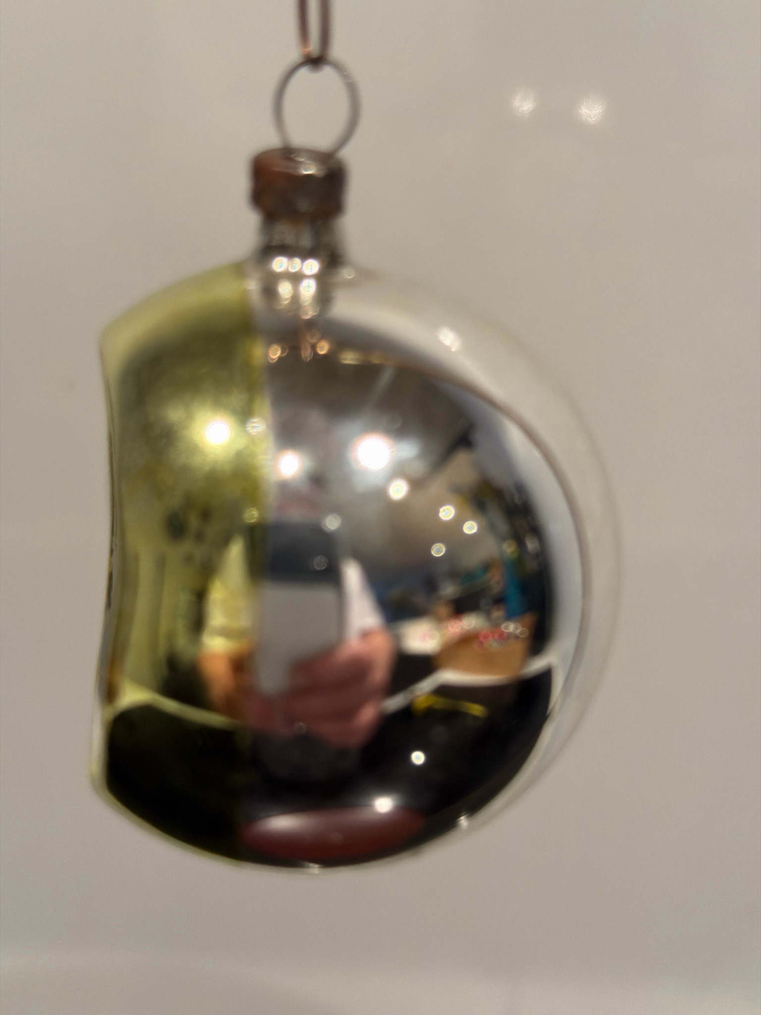 Zilveren deuk bal, gouden rand / jr 50