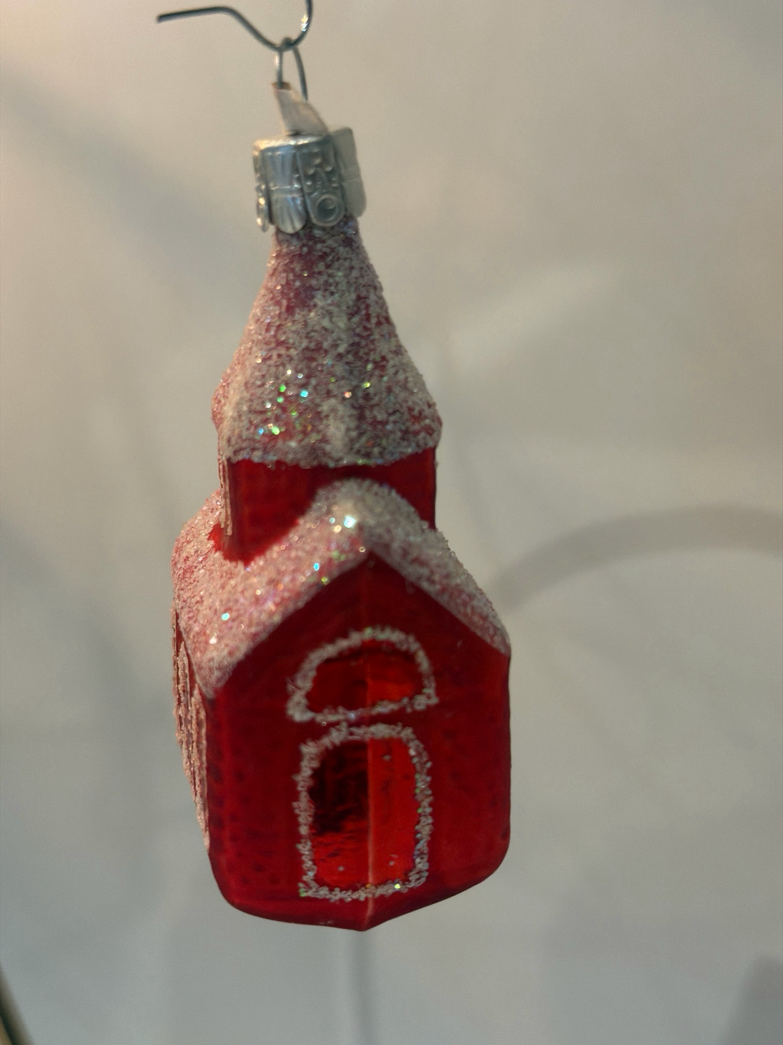 Rood gesuikerd kerkje / jr 70