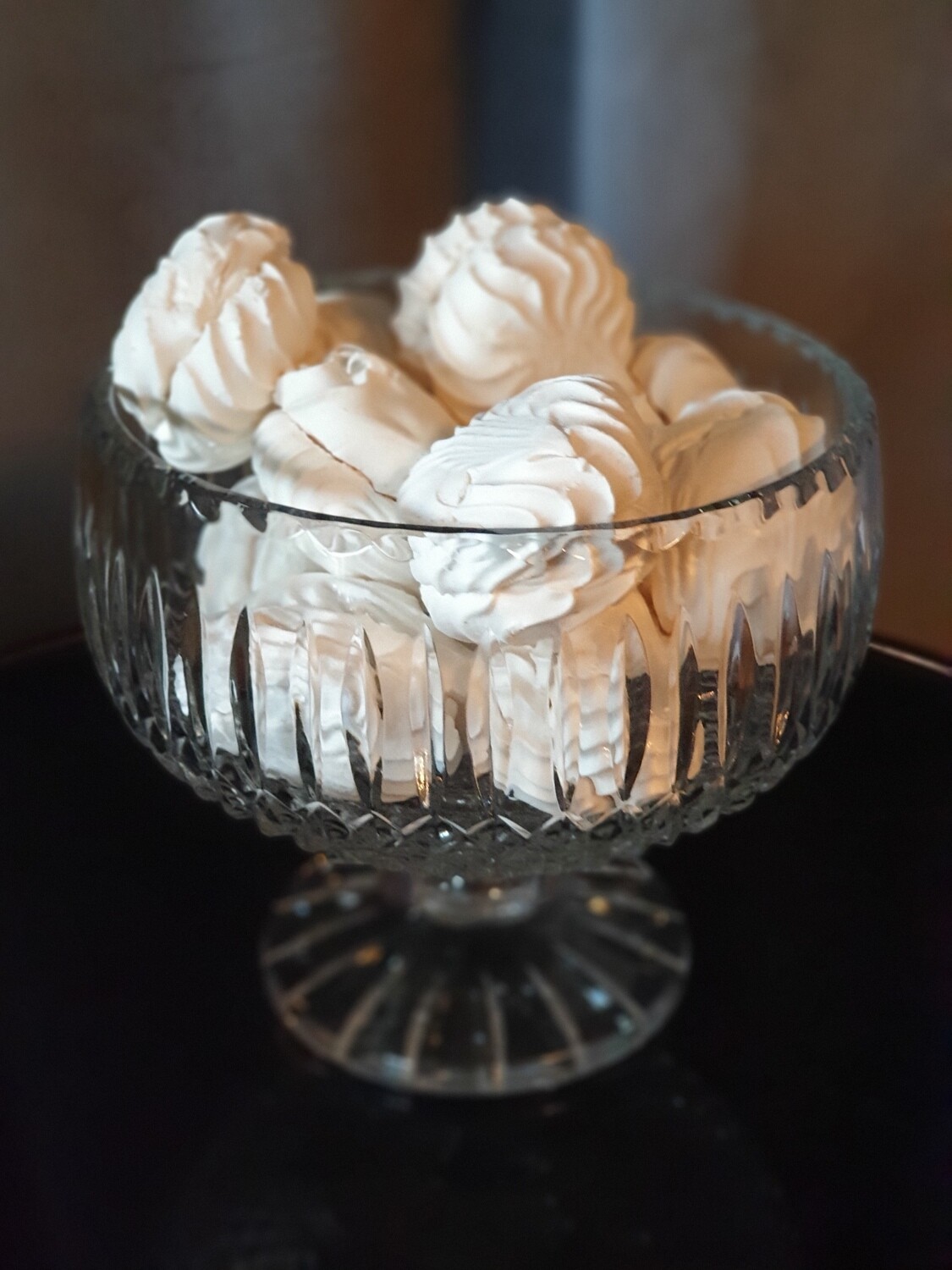 Crystal bowl for dessert, candy, salad