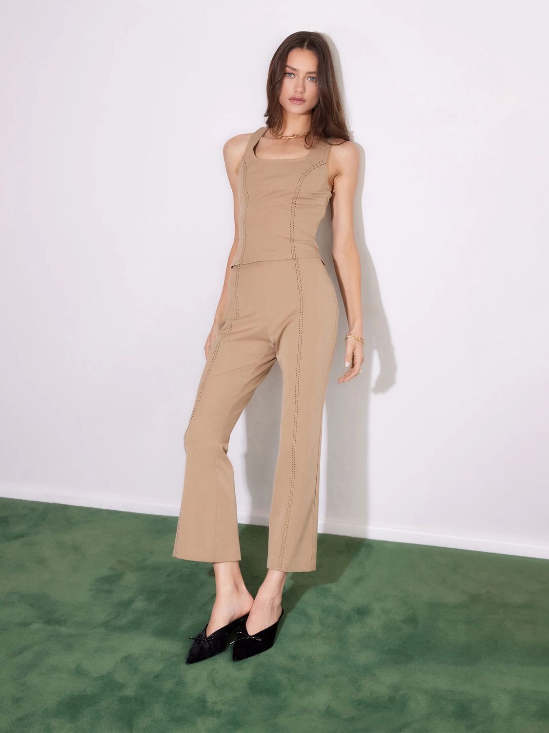 Saddle stitch pants