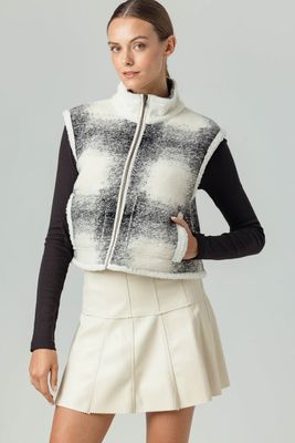 Amani vest