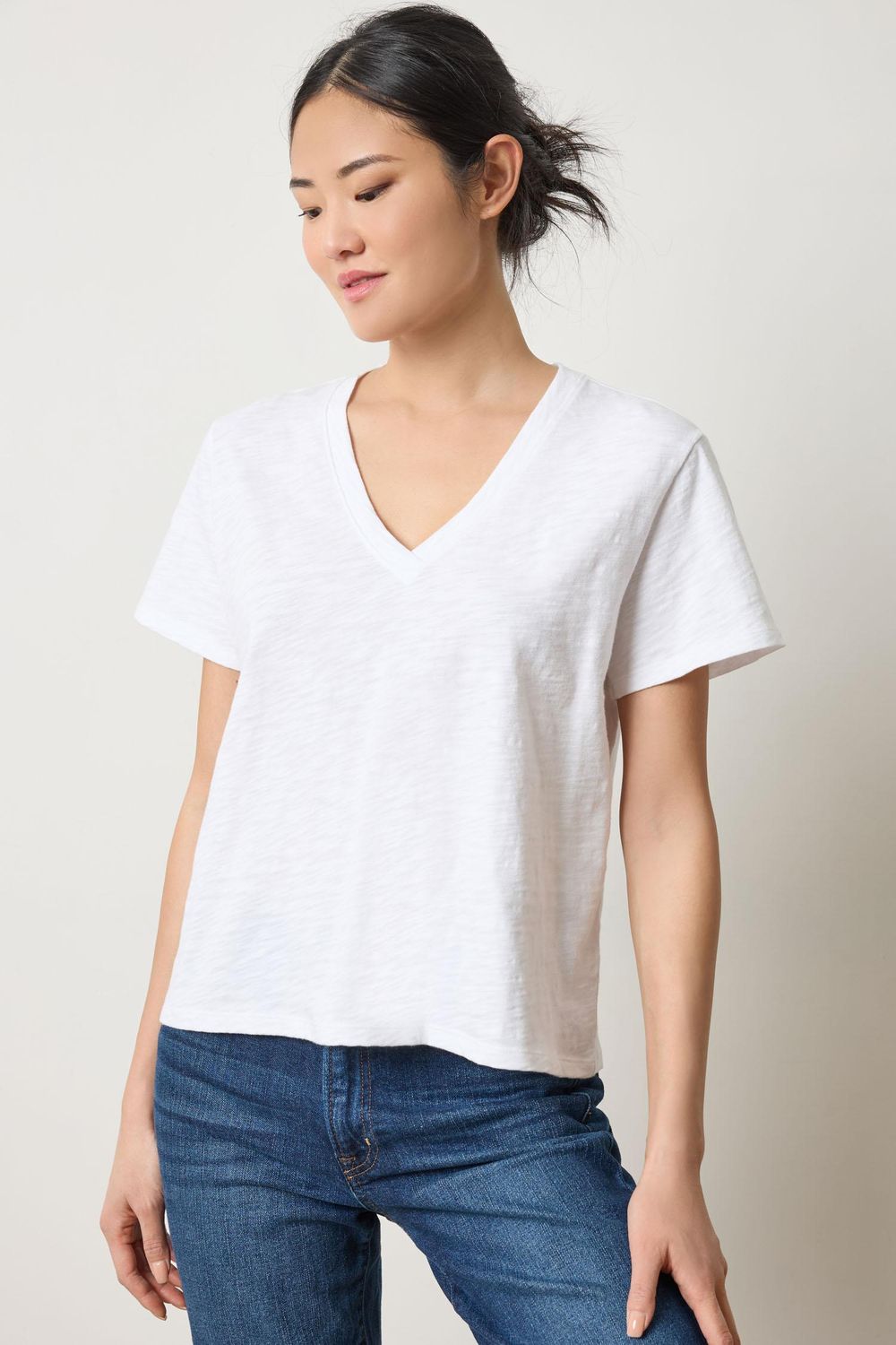 PA3123 Vneck Tee