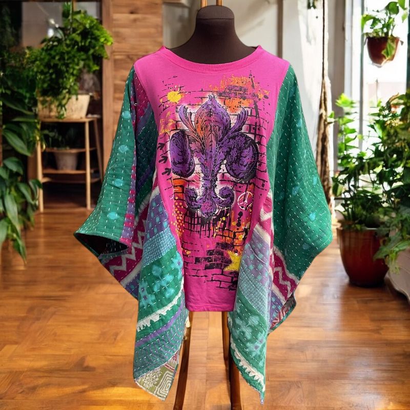 Fleur De Lis Graffiti Graphic Print Ladies Poncho Ruana