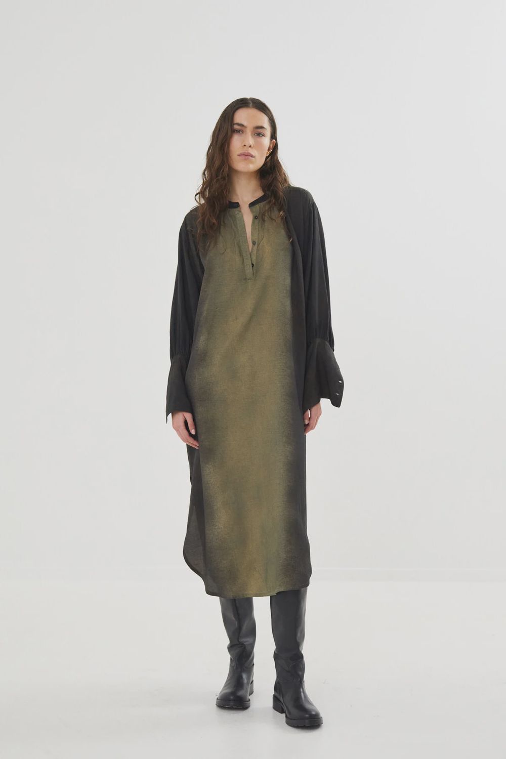 Amila Dress