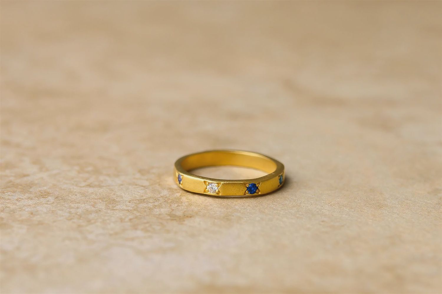 Ella Ring - Gold