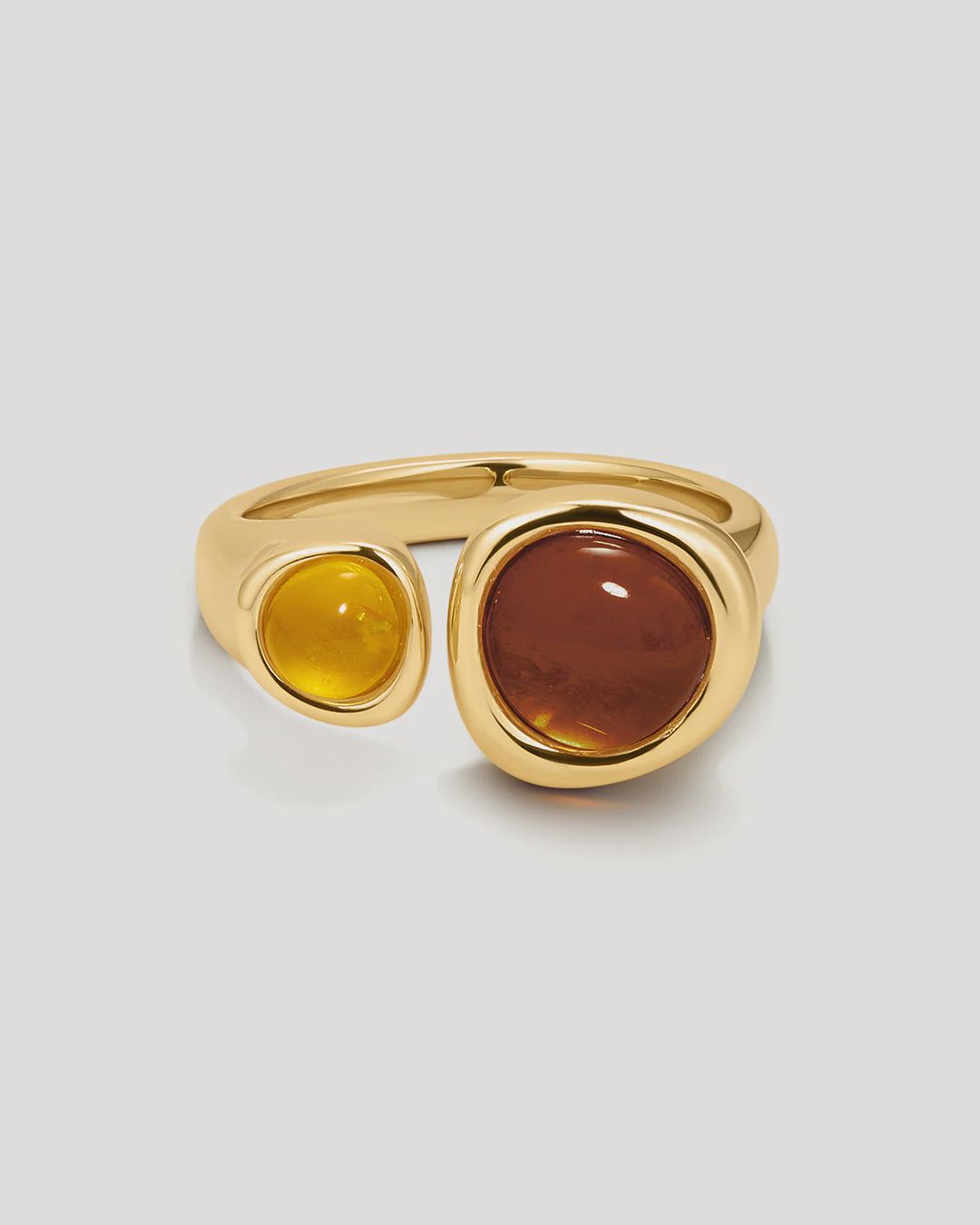 The Honey Resin Stud Ring