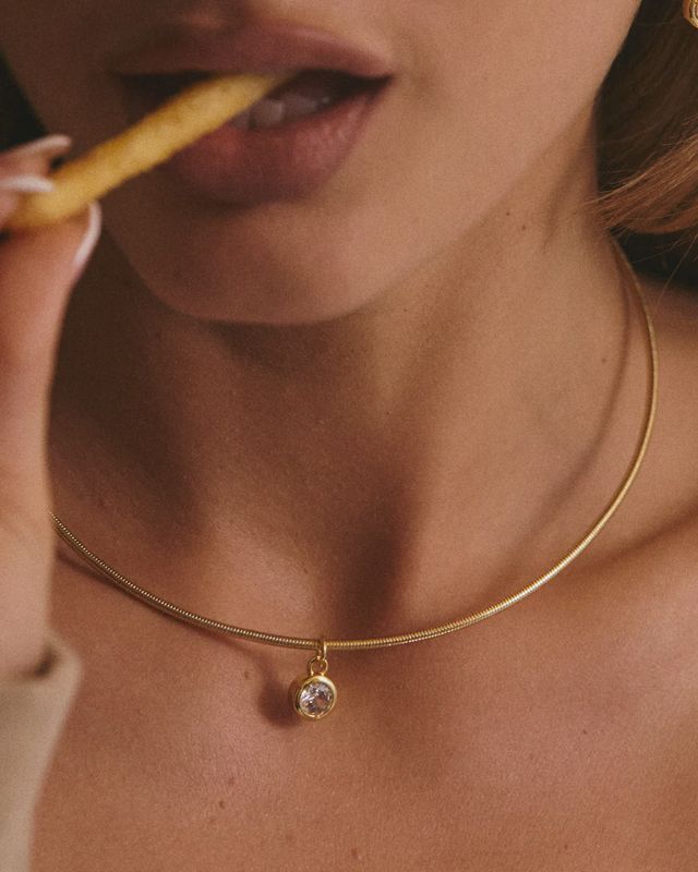The Georgia Stone Omega Necklace - Gold