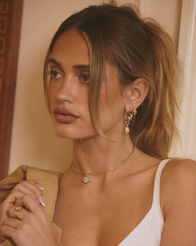 The Georgia Stone Twisted Studs - Silver