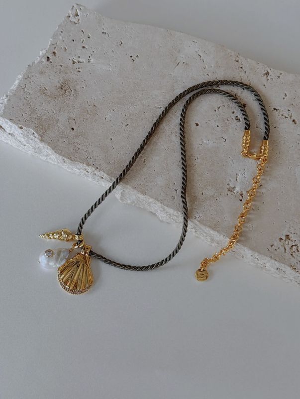 Dreamtide Necklace - Khaki