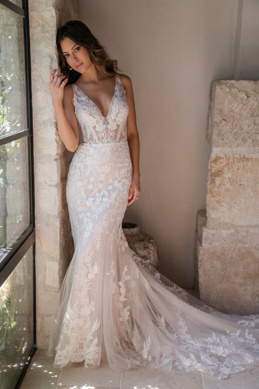 Allure Romance Dress 3604L Ivory Size 8,16
