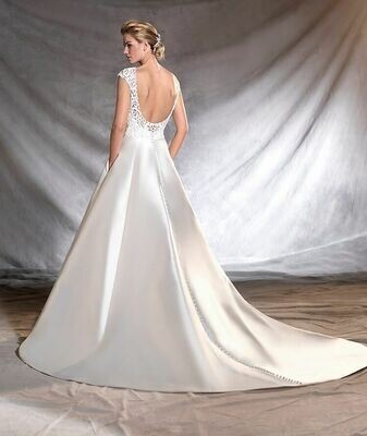 Pronovias Dress Osvina Off White Size 10