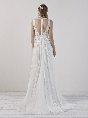 Pronovias Dress Efigie Off White Size 8