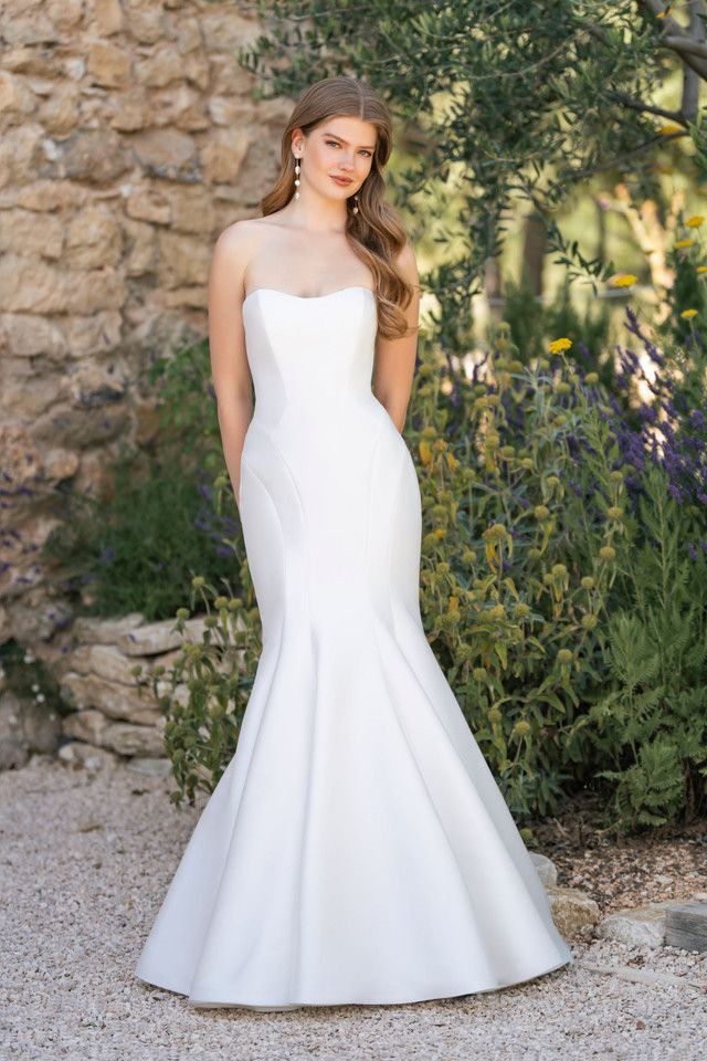 Allure Romance Dress 3811 Ivory Size 10,20