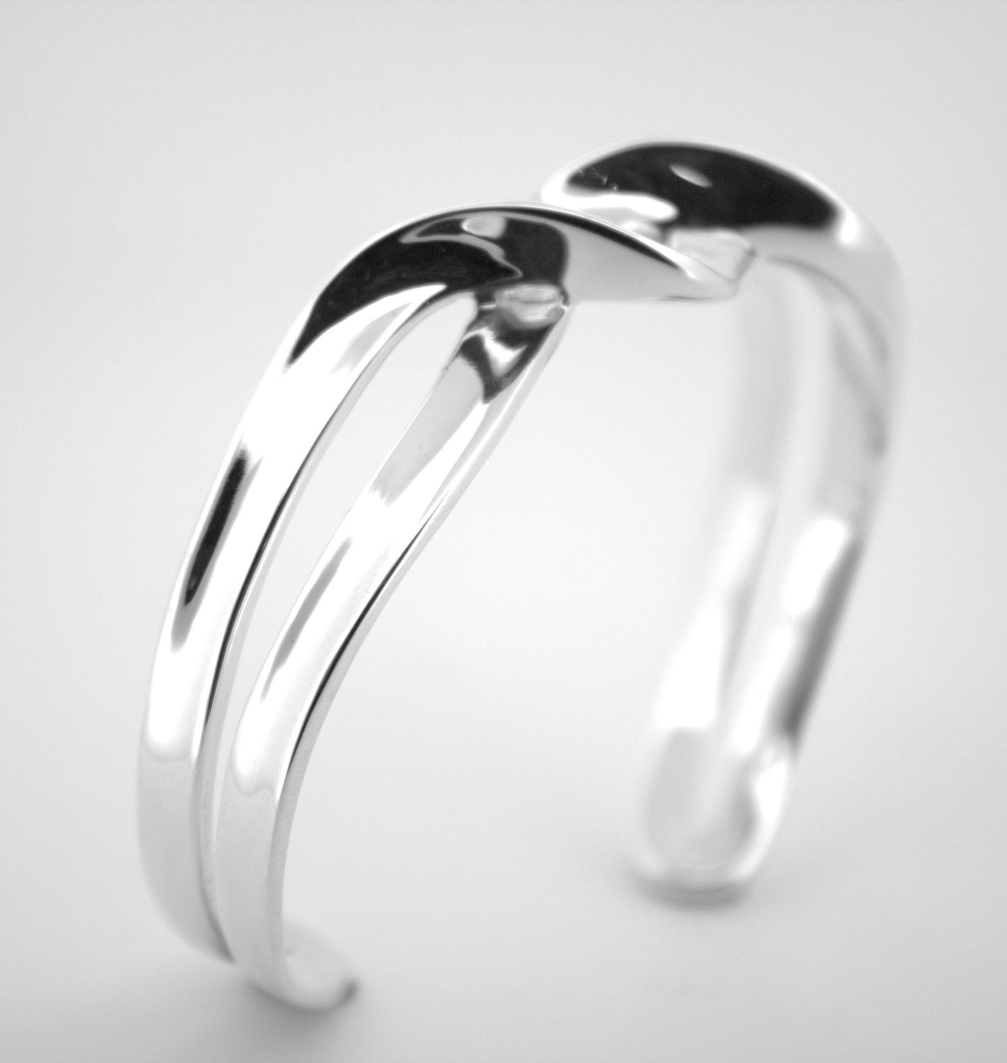 Silver Bangle Flat Twist Infinity