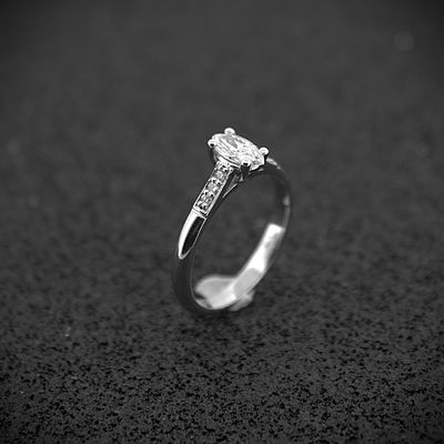 Marquise diamond ring in Platinum