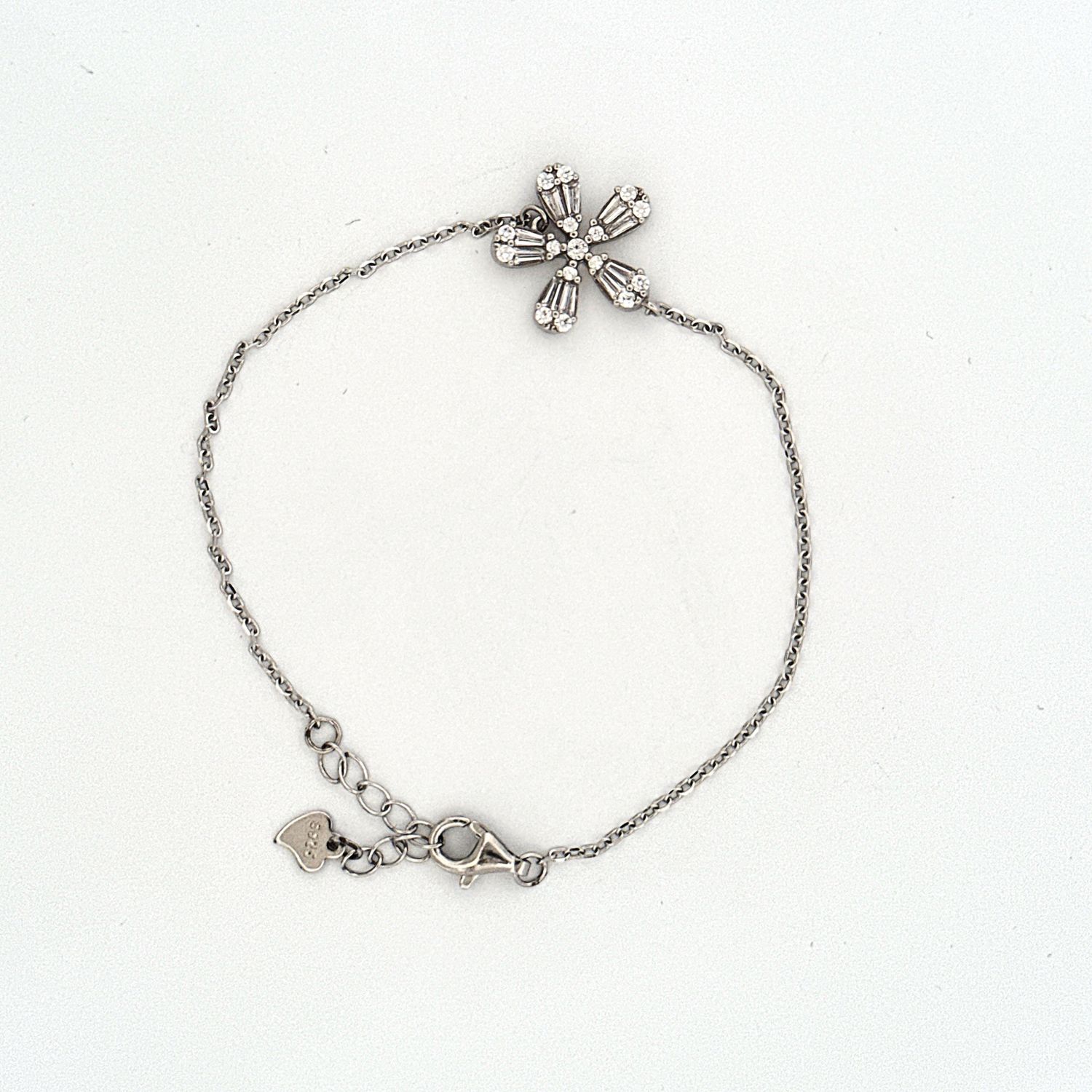 Silver Flower Daisy Tear Drop Cubic Zirconia  Bracelet