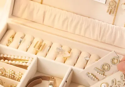 TIPS OF COLLECTING JEWELLERY