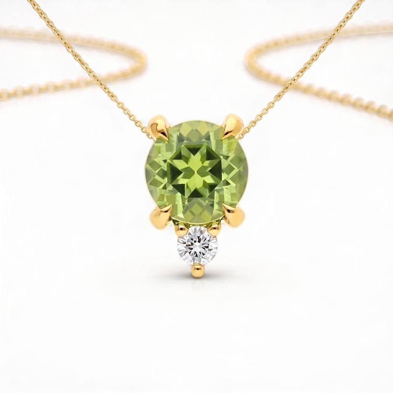 9ct Pendant Yellow Gold  &amp; Peridot &amp; Lab Grown Diamond