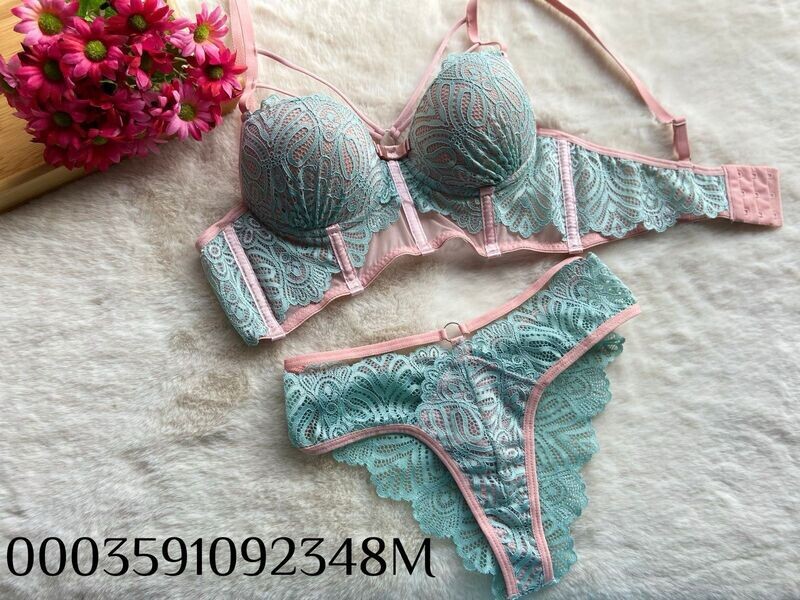 türkiser Spitzen BH mit Stäbchen inkl. Slip