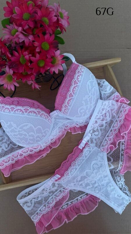 weisser Spitzen BH mit rosa Verzierung inkl. Slip