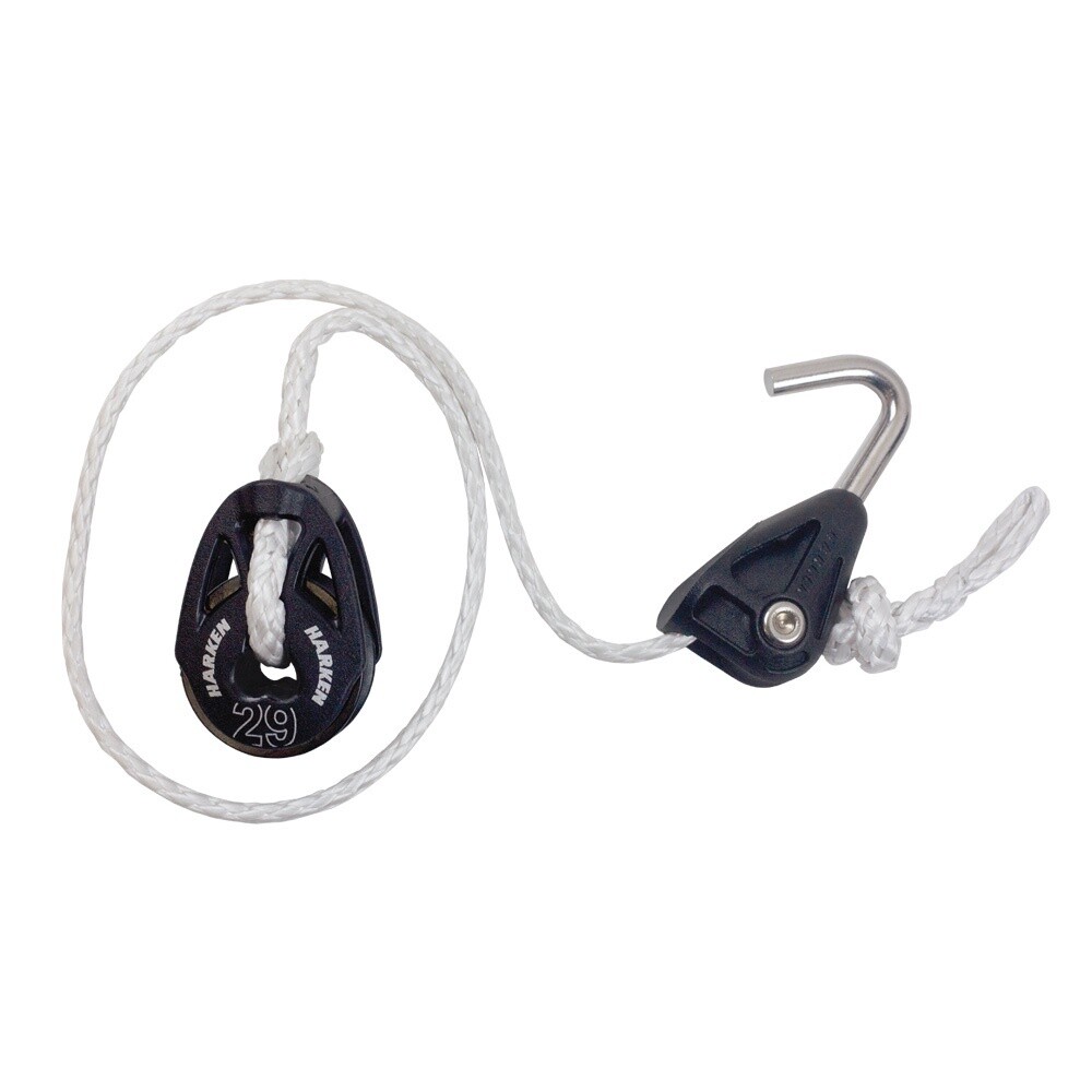 OX60 – Optimax halyard system with two Harken blocks Optimist