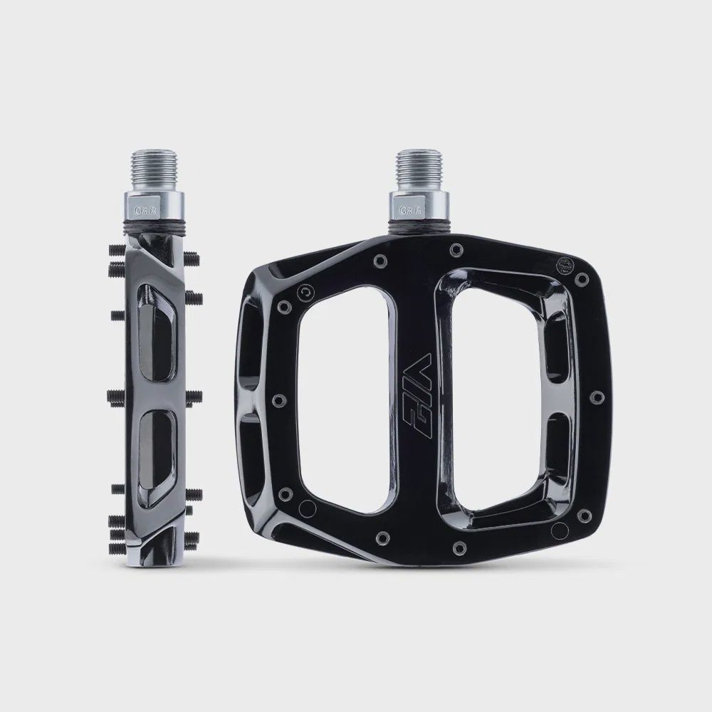 DMR V12 Pedals, Colour: Black