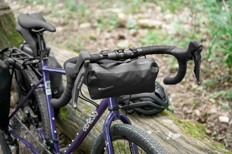 Roam Waterproof 3L Handlebar Bag