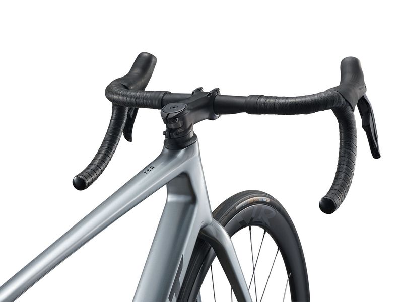 TCR Advanced Pro 1 Di2 (2026)