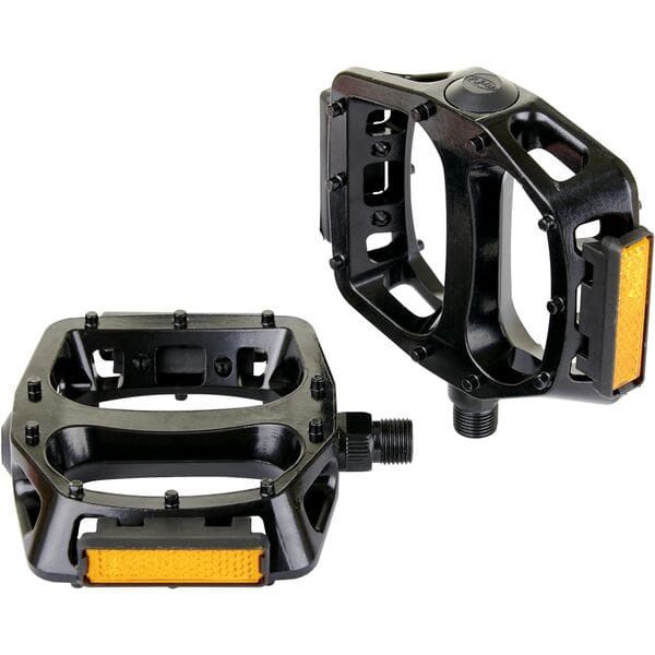 Essential Alloy platform pedals with moulded pins