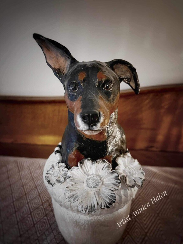 Urn for your best friend