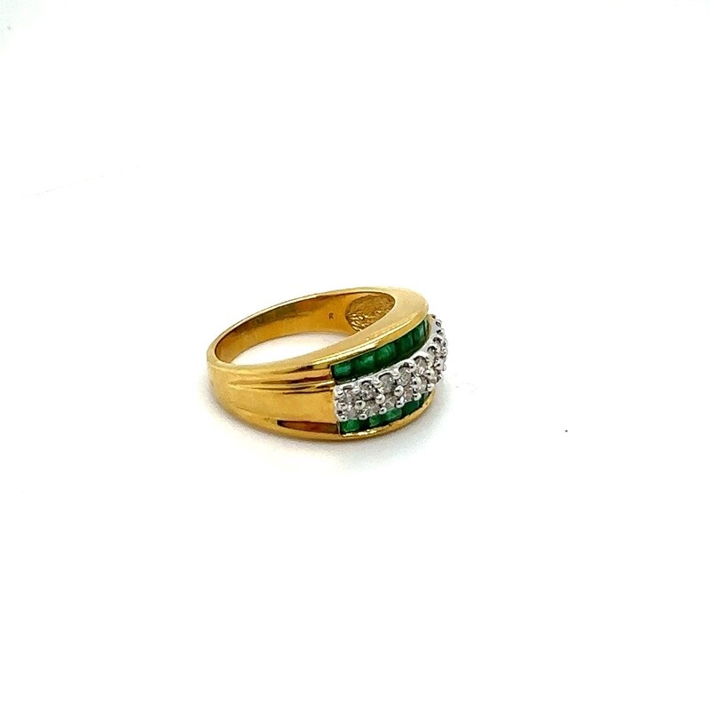 18k Yellow gold emerald and diamond ring