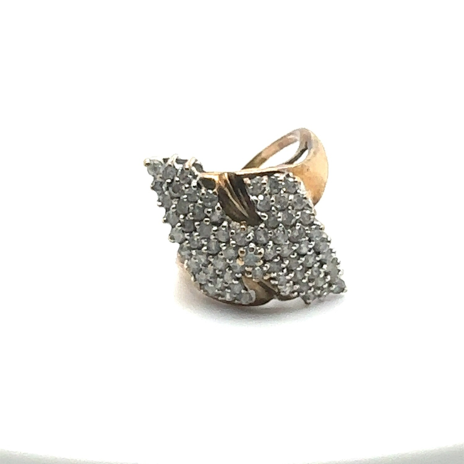 9ct Yellow gold diamond ring