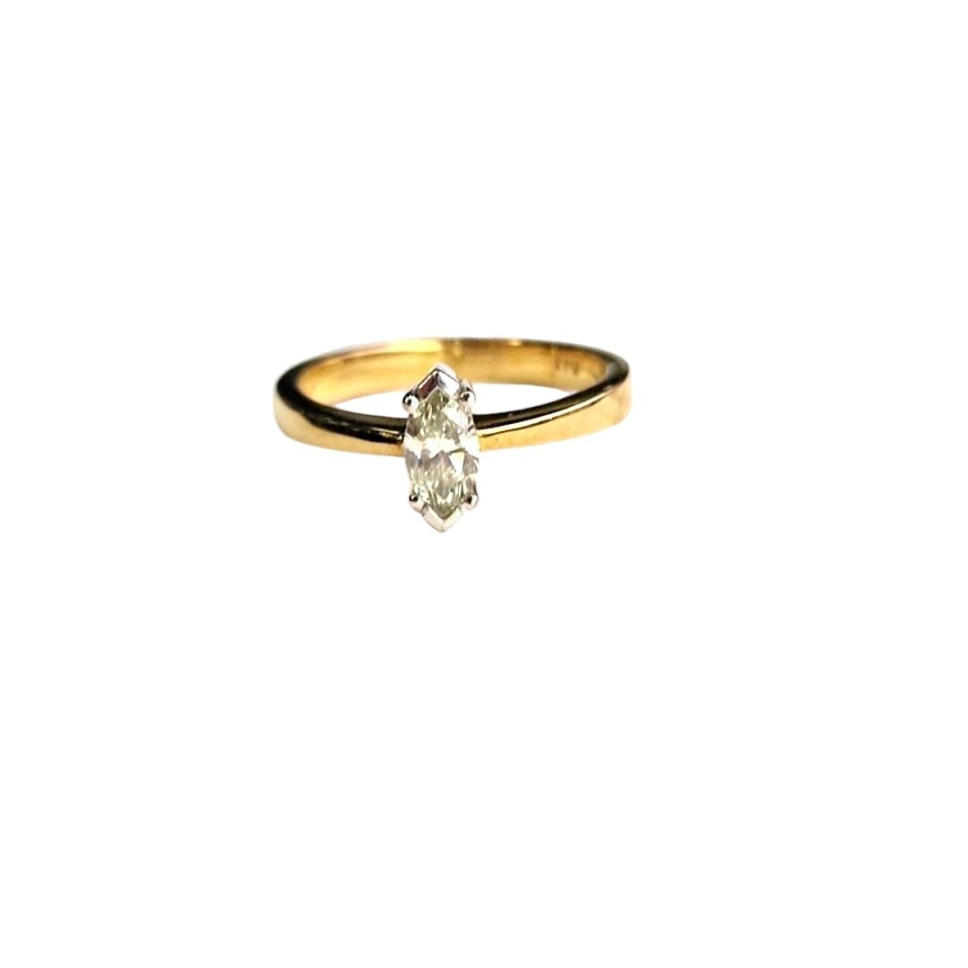 18ct yellow gold marquise cut diamond ring