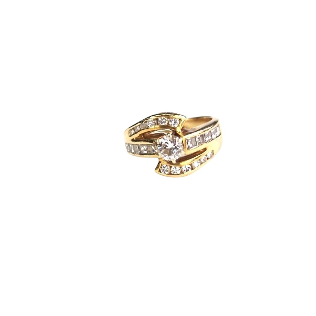 14ct yellow gold diamond ring