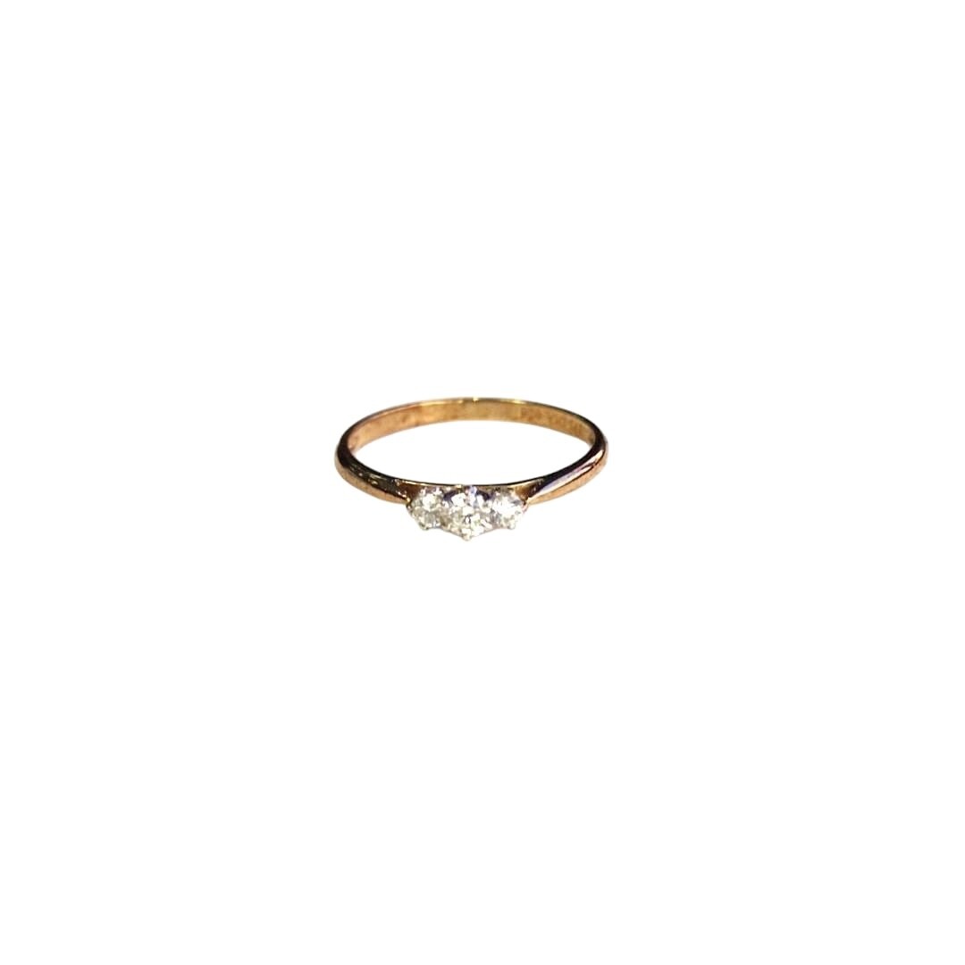 9ct yellow gold diamond 3 set ring