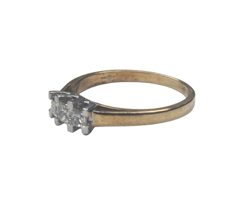 9ct yellow and white gold 3 diamond set ring