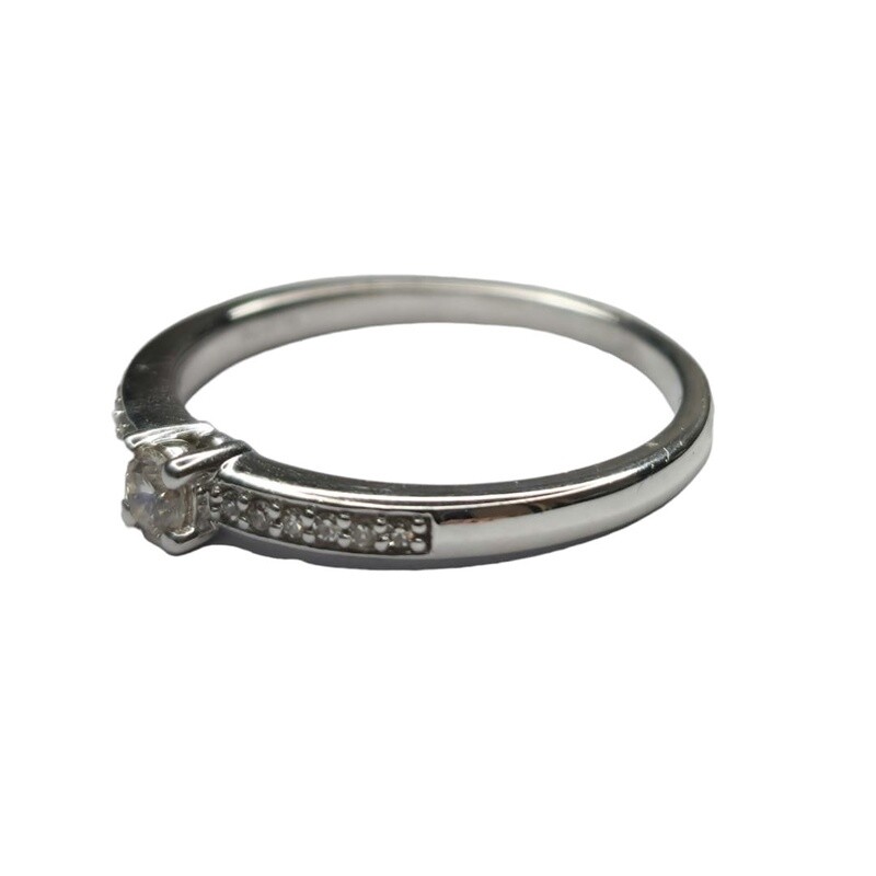 9ct white gold diamond ring